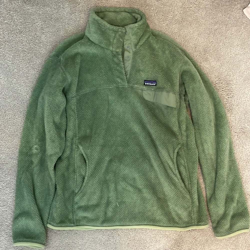 Patagonia fleece pullover